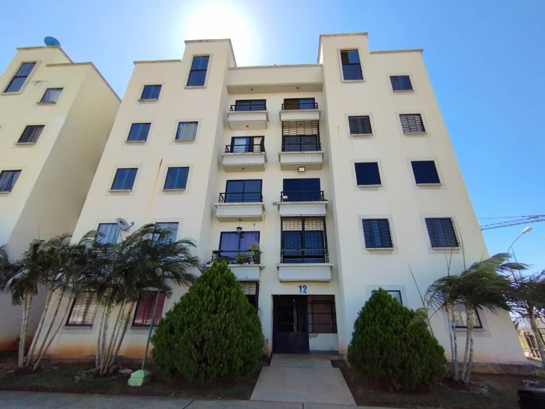 Penthouse en Urb Portal de San Luis Núcleo 4