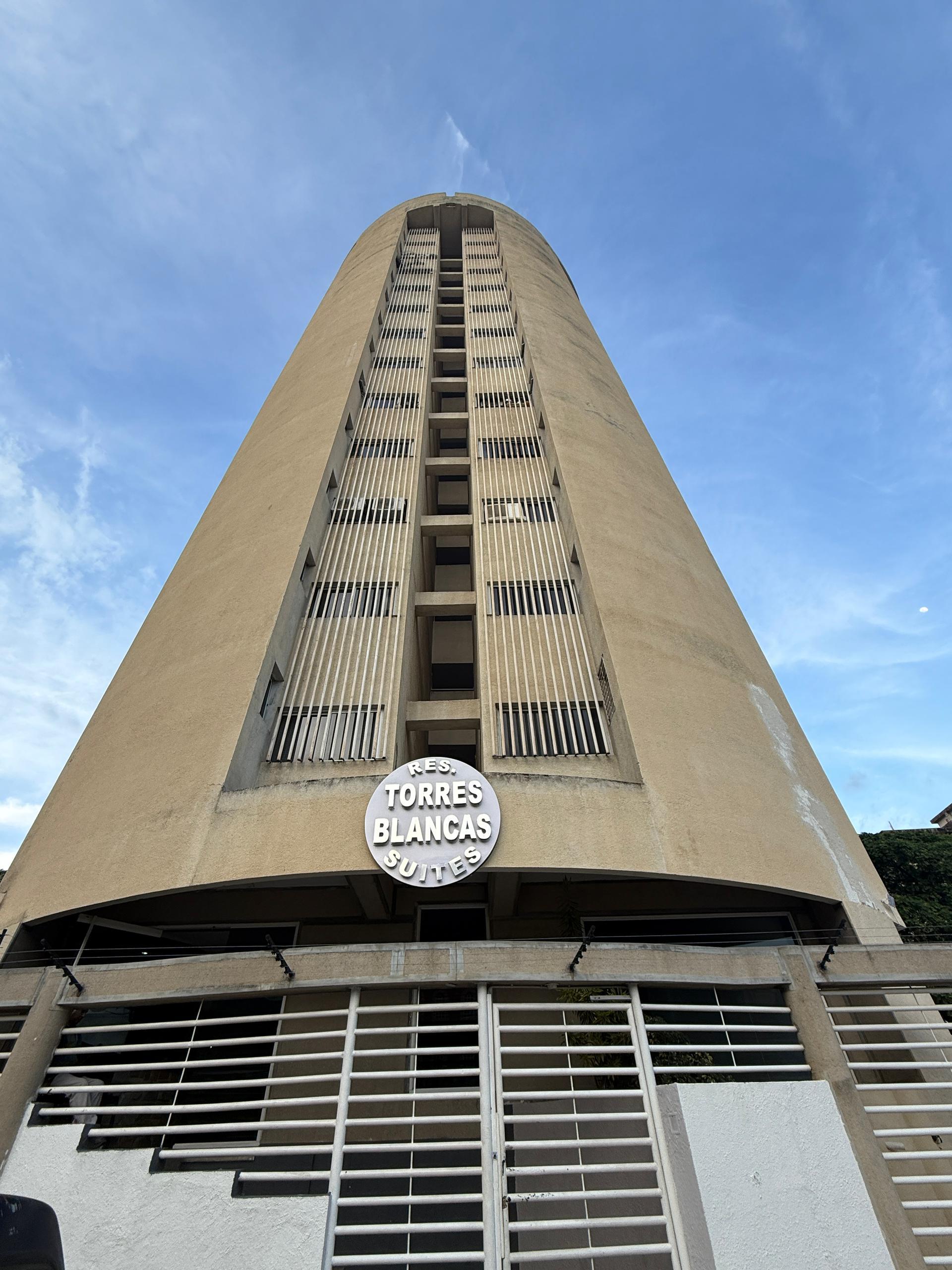 Apartamento en El Viñedo, Residencias Torres Blancas Suites