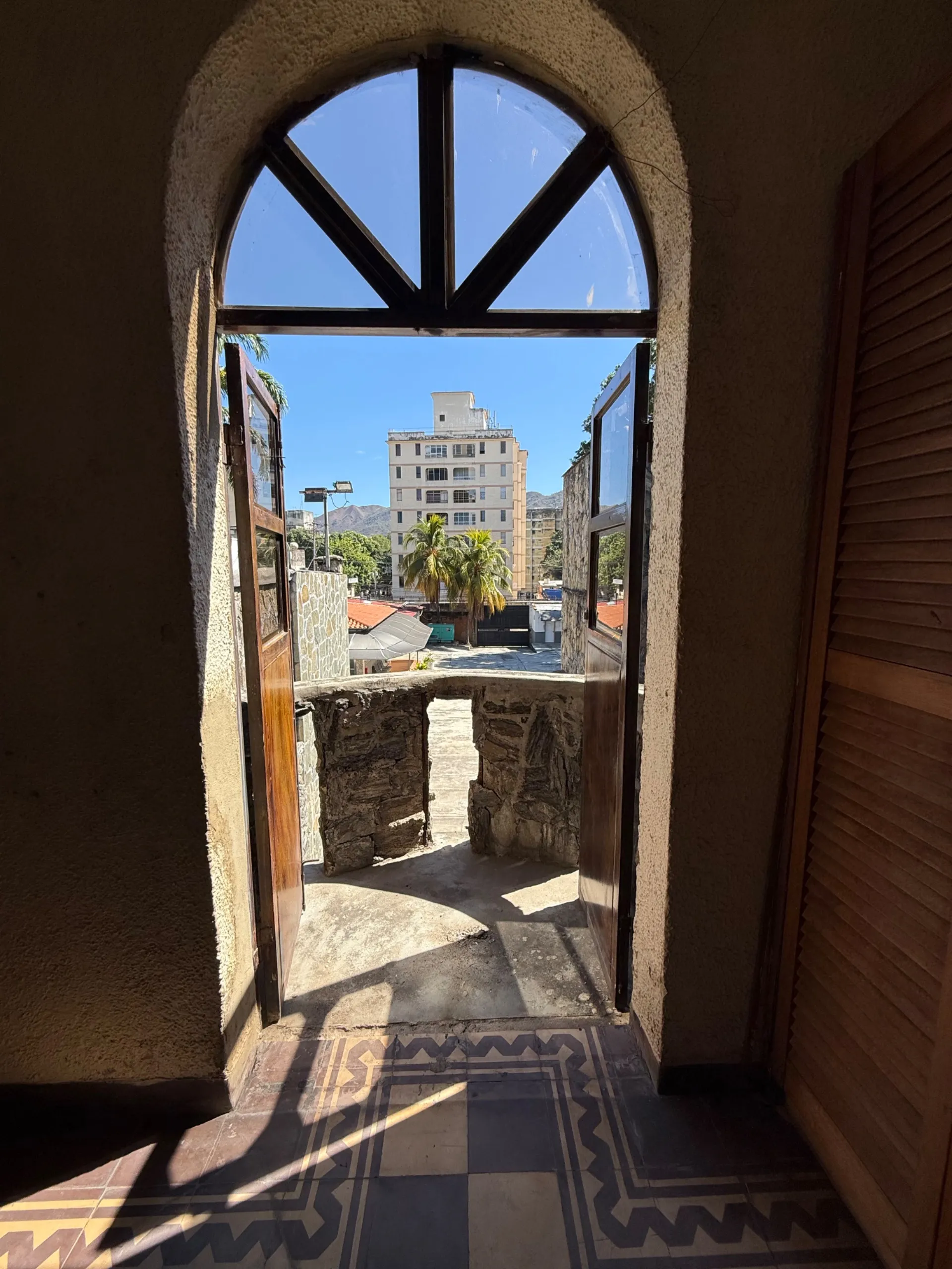 Image 10