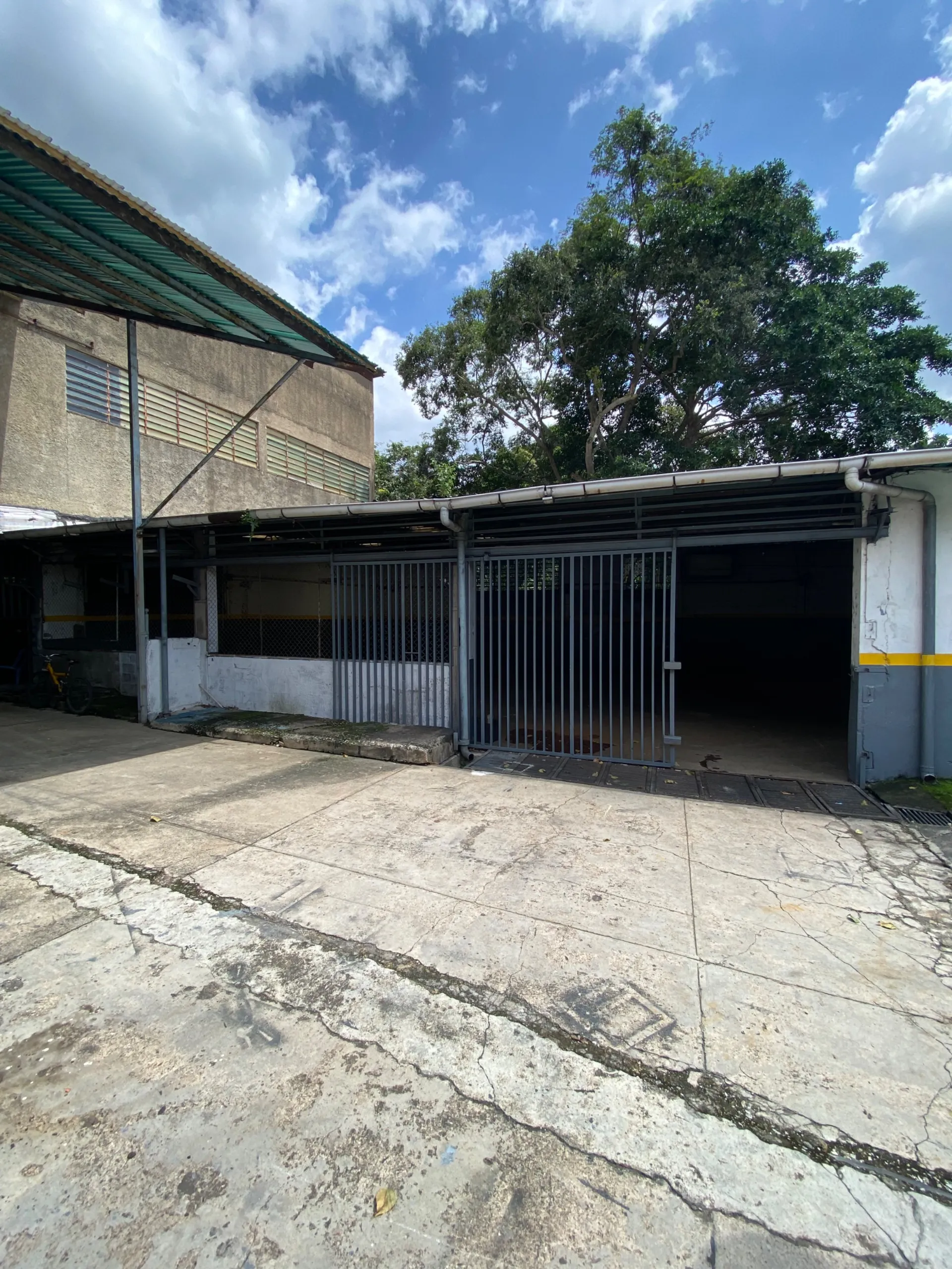 Galpón/Deposito alquiler La Entrada