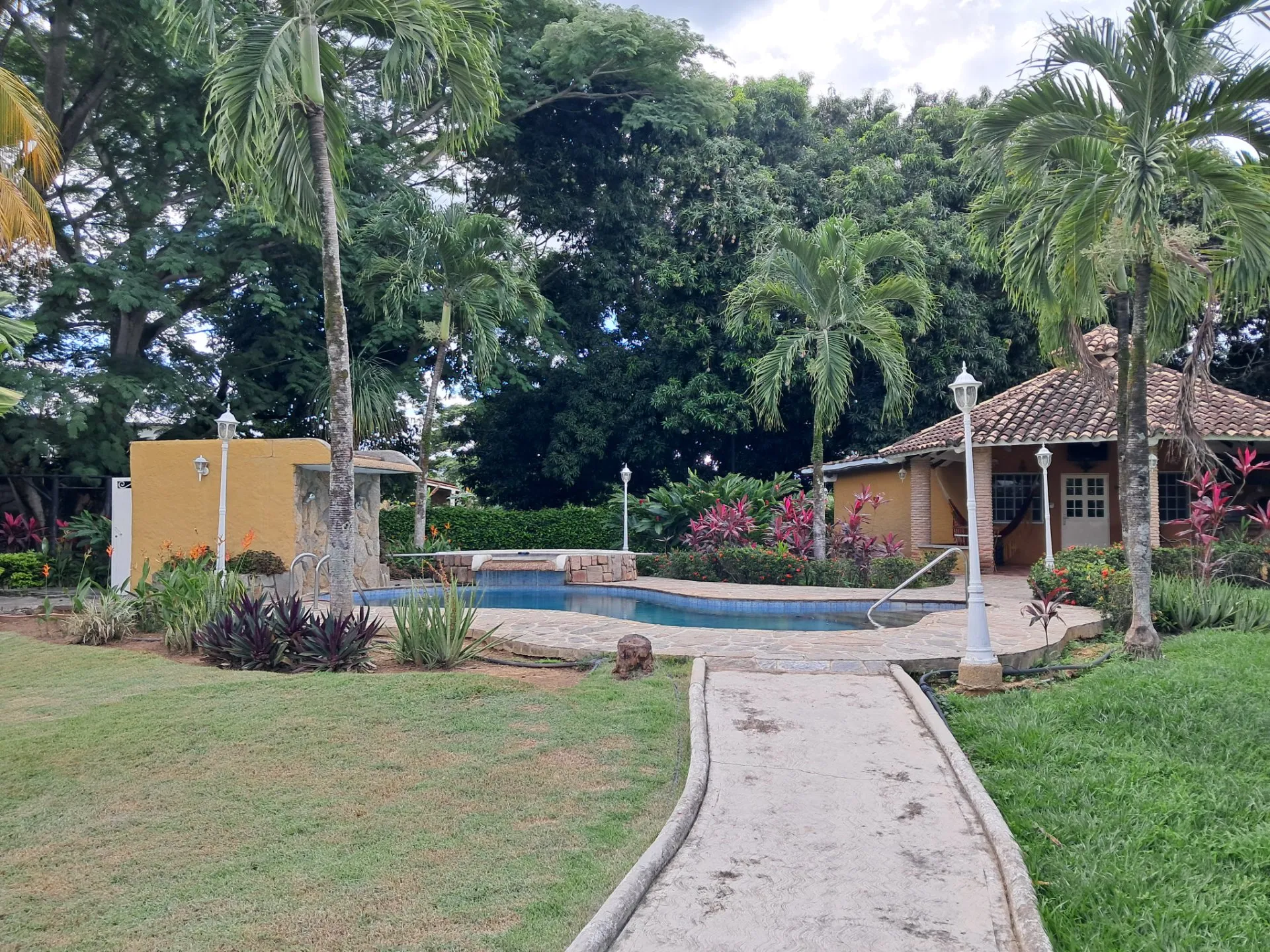 Image 10