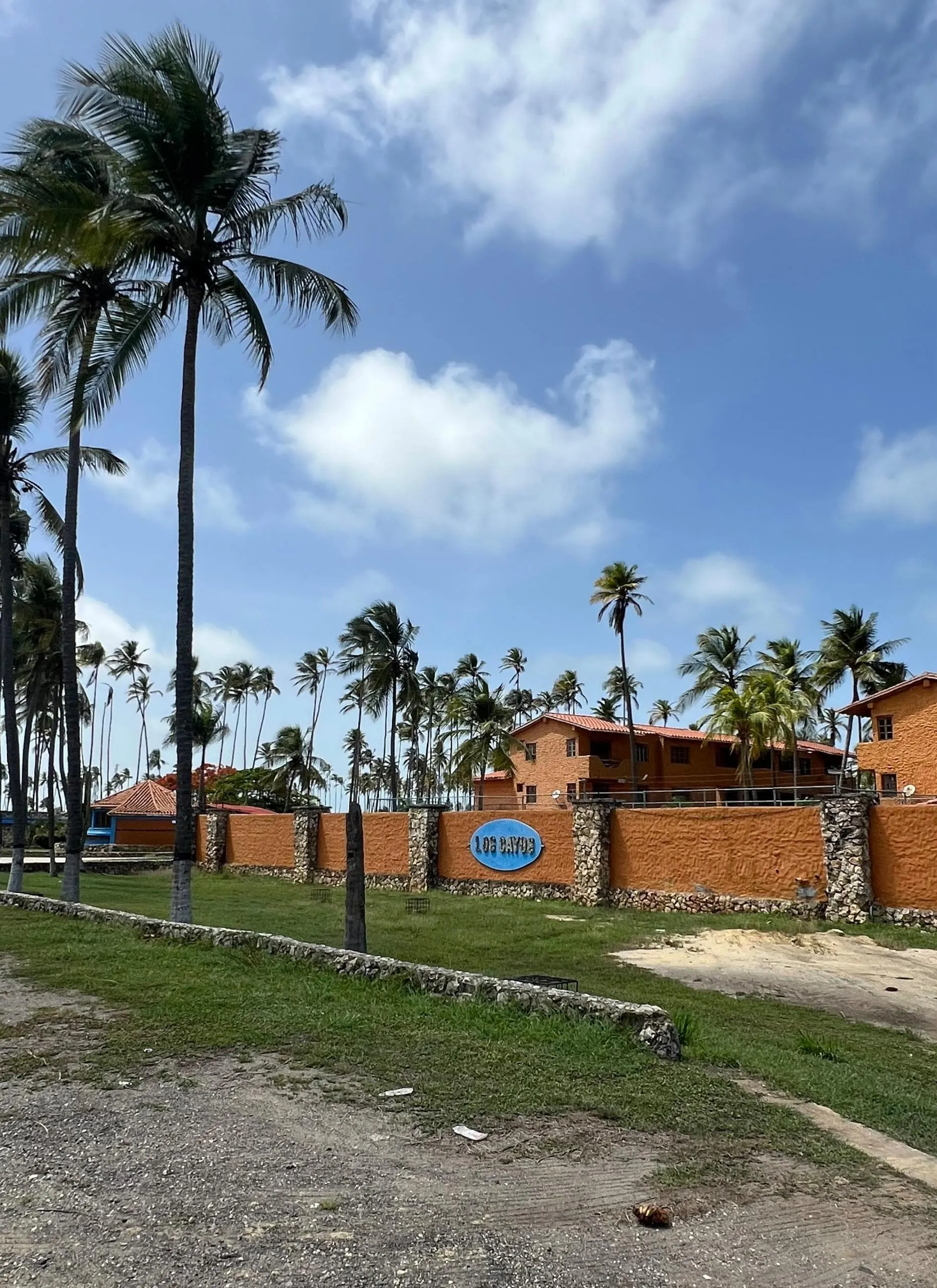 Apartamento en Conjunto Residencial Los Cayos. Boca de Aroa