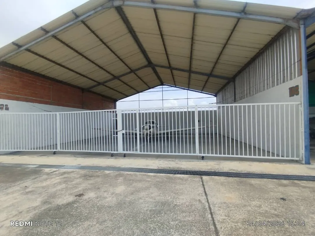 HANGAR AEROCLUB VALENCIA
