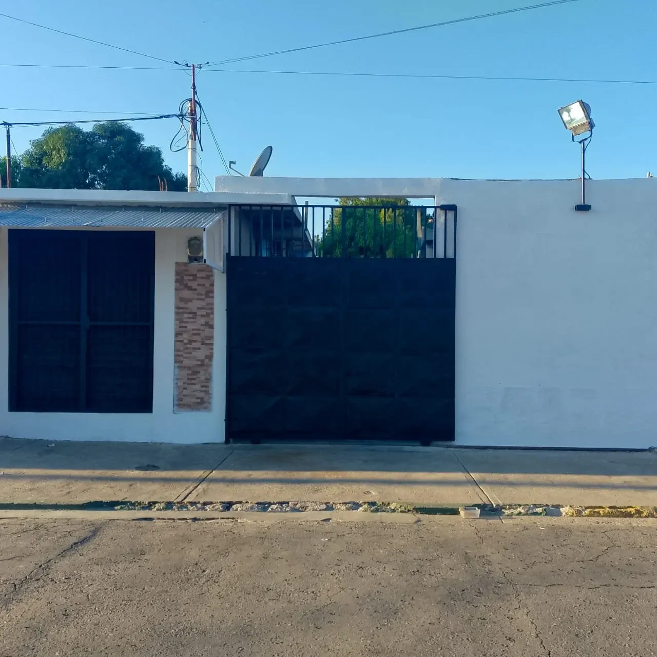 Casa Comercial en Guacara con anexos sector la libertad guacara