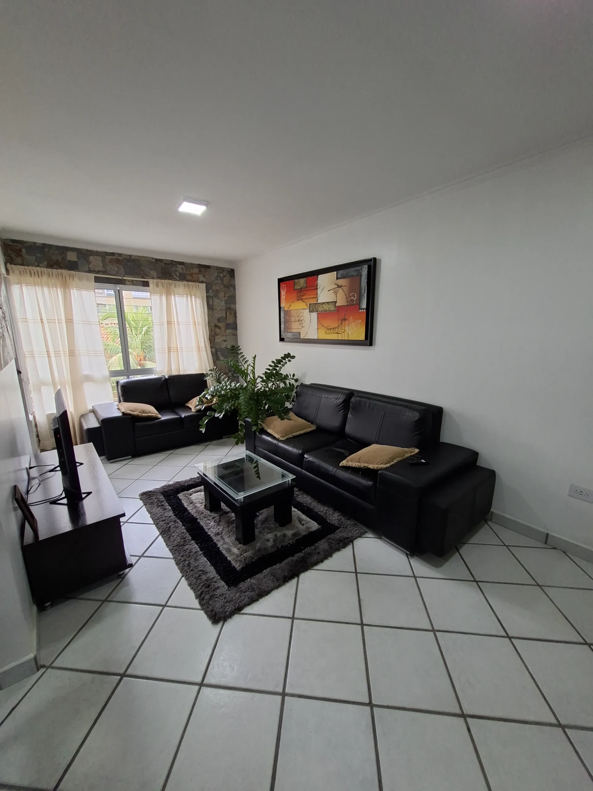 APARTAMENTO URB. PASO REAL