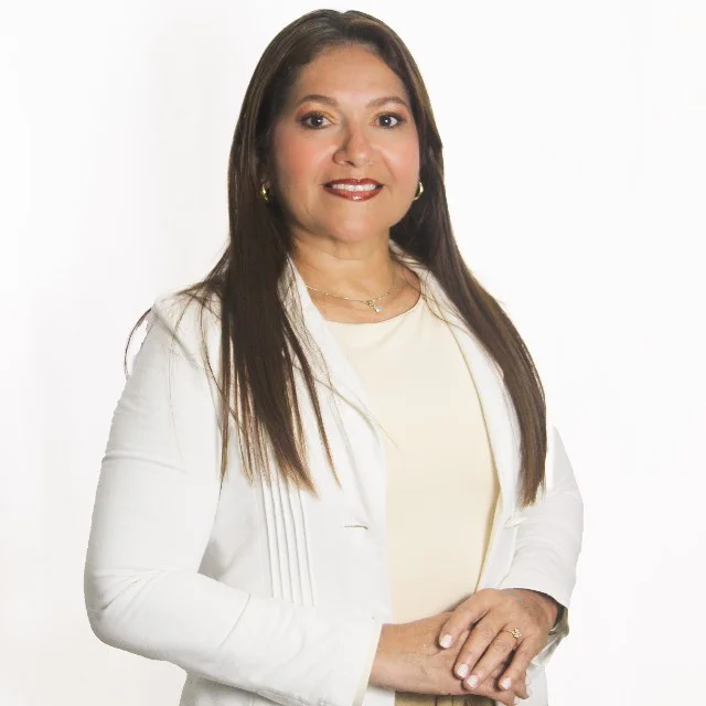 Elizabeth Izarra